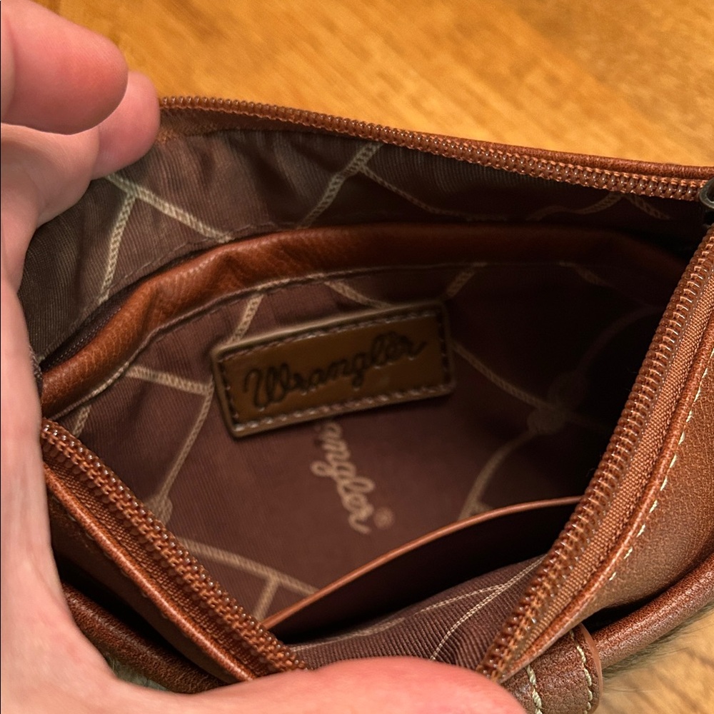 Wrangler Brown Leather Belt Bag - Picture 6 of 9